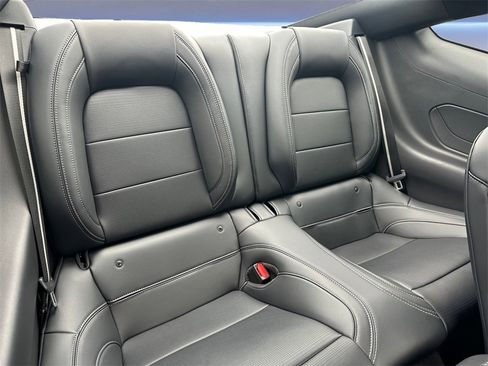 Used 2025 Ford Mustang Premium image 18