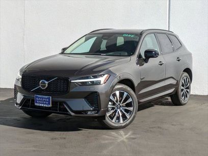 New 2025 Volvo XC60 B5 Core w/ Protection Package Premier