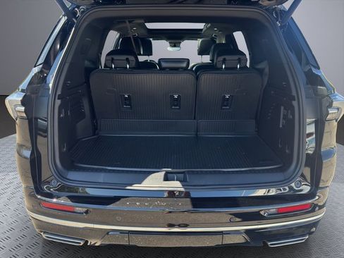 Used 2025 Buick Enclave Avenir w/ Super Cruise Package image 26