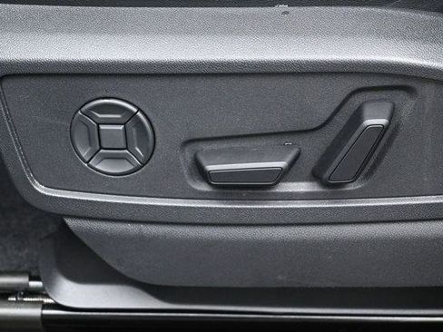 Certified 2025 Audi Q5 Premium w/ Premium Plus AWD/4WD image 10