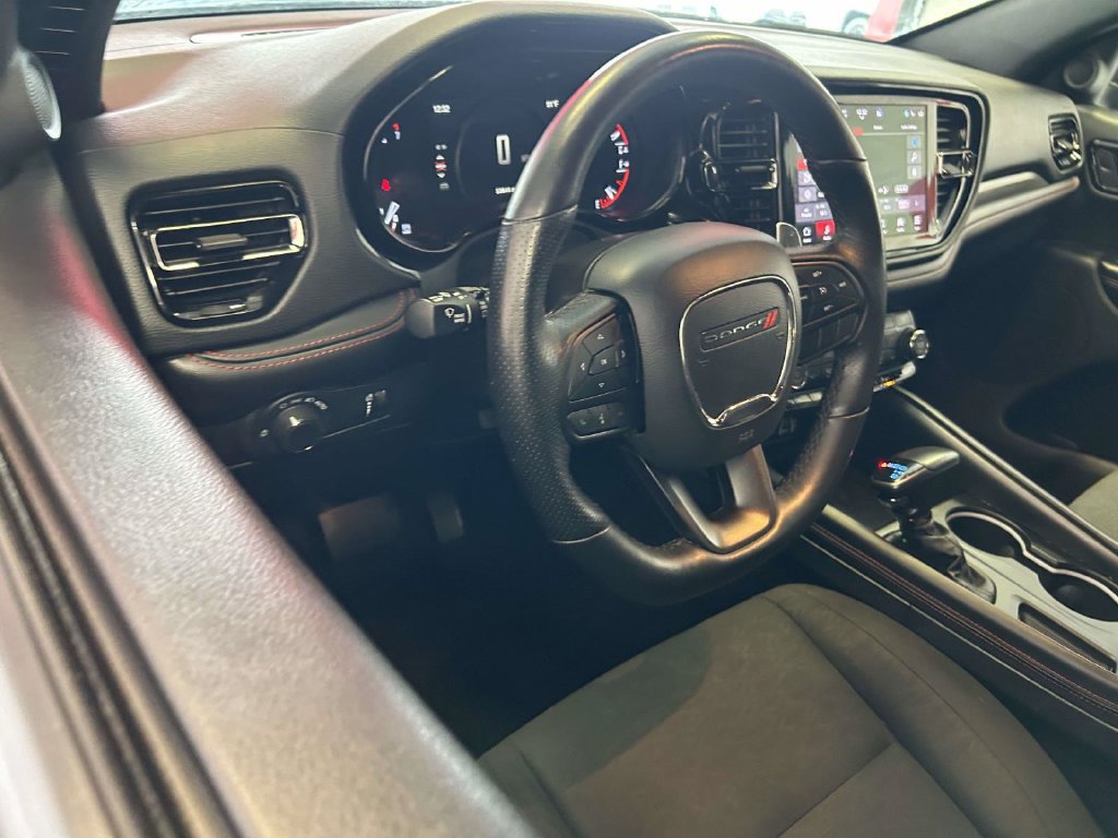 Used 2025 Dodge Durango GT RWD image 13