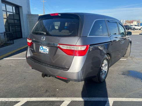 Used 2013 Honda Odyssey EX image 4