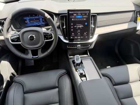 New 2026 Volvo XC90 T8 Ultra w/ Lounge Package AWD/4WD image 12