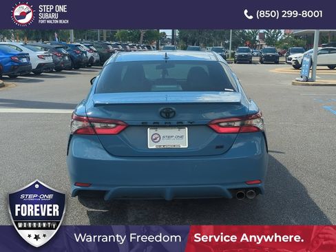 Used 2024 Toyota Camry SE FWD image 6