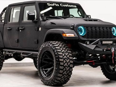 Used 2026 Jeep Gladiator Sport AWD/4WD image 5