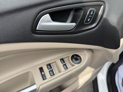Used 2019 Ford Escape SE AWD/4WD image 9