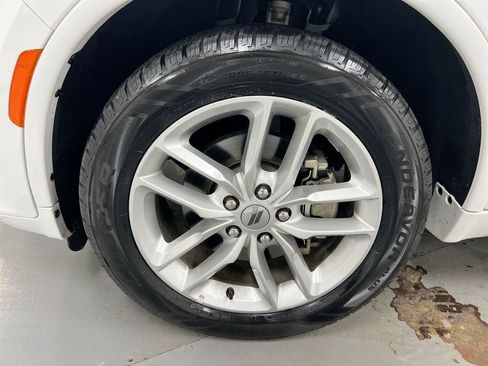 Used 2024 Dodge Durango GT image 28