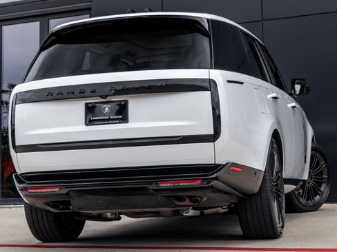Used 2025 Land Rover Range Rover SE AWD/4WD image 8