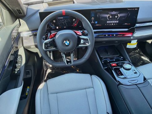 New 2027 BMW M5 Touring AWD/4WD image 17