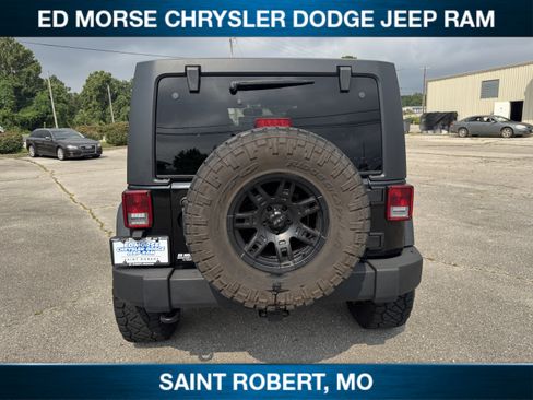Used 2014 Jeep Wrangler Unlimited Rubicon AWD/4WD image 3