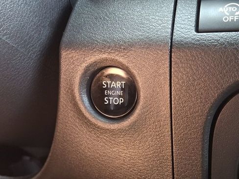 Used 2026 Nissan Frontier PRO-4X AWD/4WD image 25