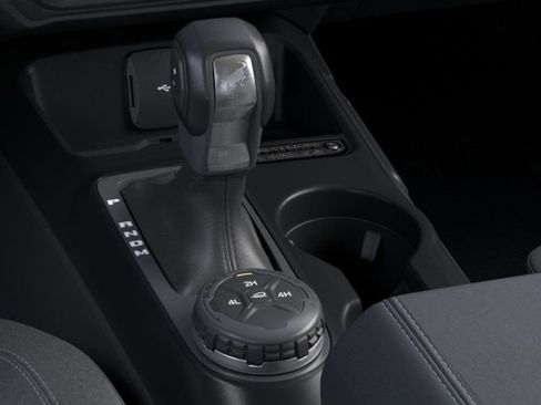 New 2025 Ford Bronco Outer Banks AWD/4WD image 17