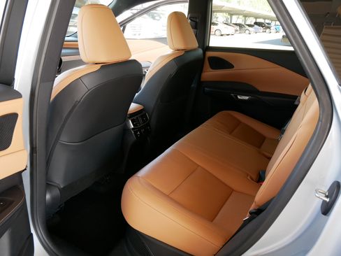 Certified 2025 Lexus RX 350 w/ Convenience Package image 22