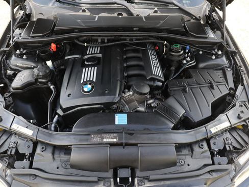 Used 2009 BMW 328i Convertible RWD image 40