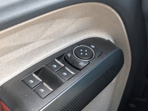 Used 2024 Ford Maverick XLT w/ XLT Luxury Package image 12