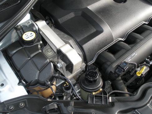 Used 2015 Volvo S60 T6 R-Design Platinum image 15