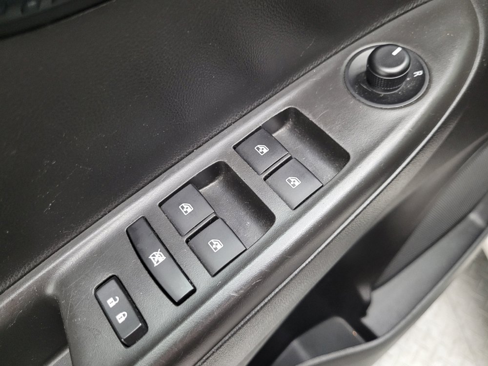 Used 2021 Chevrolet Spark LT FWD image 27