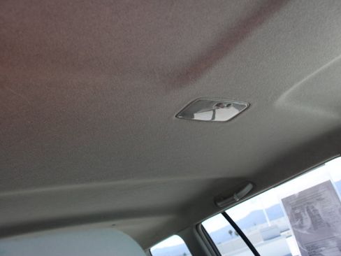 Used 2005 Toyota Highlander V6 FWD image 20