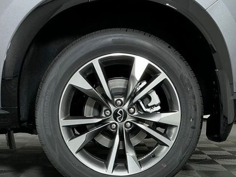 Certified 2027 INFINITI QX65 Luxe w/ Cargo Package AWD/4WD image 9