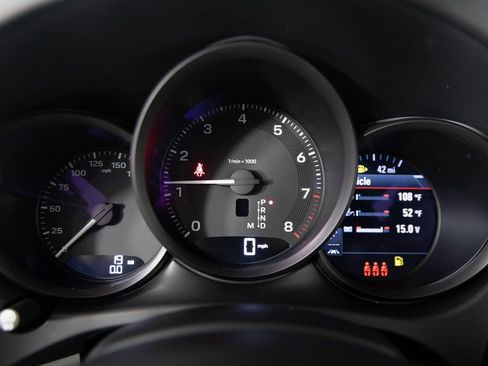 New 2026 Porsche Macan image 23