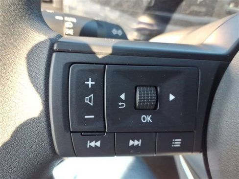 New 2026 Nissan Kicks S image 20