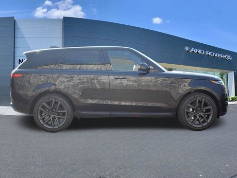 New 2026 Land Rover Range Rover Sport SE image 8