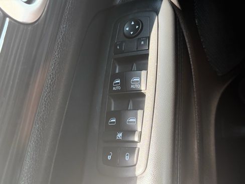 Used 2021 Jeep Grand Cherokee Laredo X RWD image 33