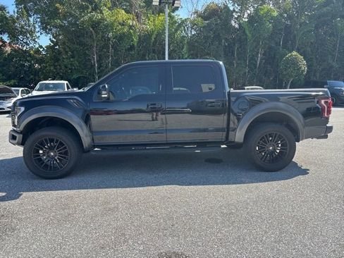 Used 2018 Ford F150 Raptor w/ Equipment Group 802A Luxury image 3