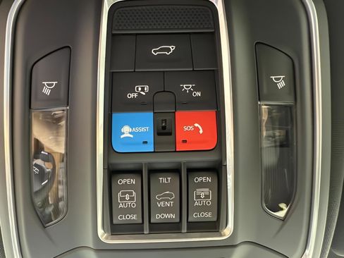 New 2026 Jeep Grand Wagoneer 4WD image 28