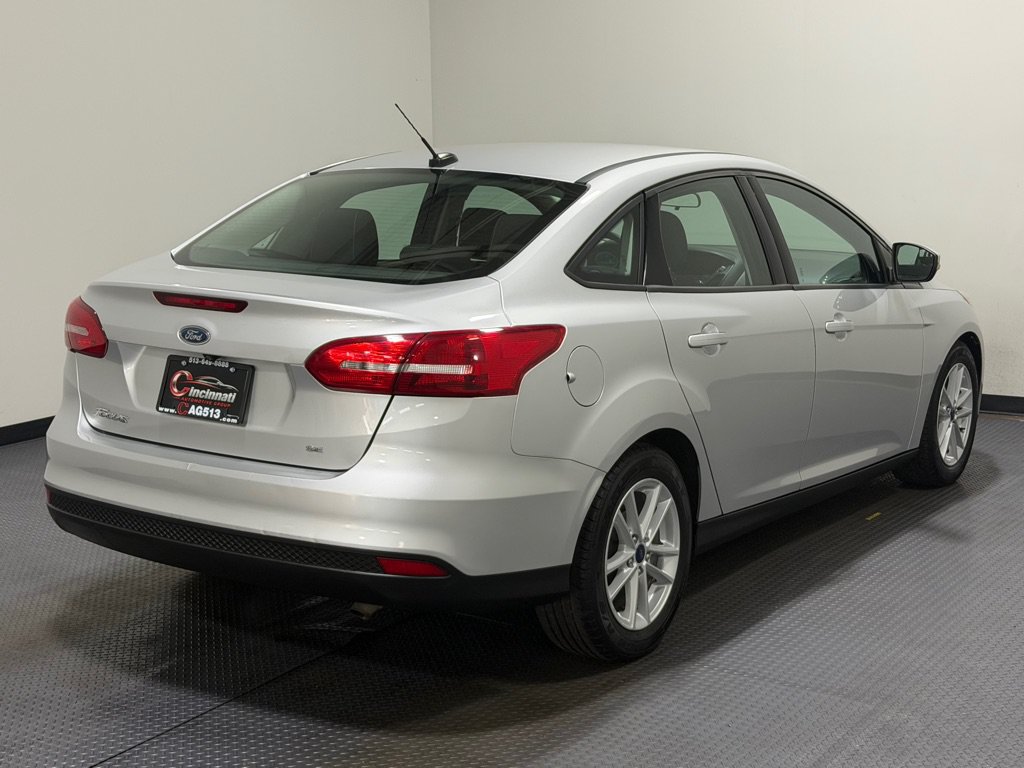 Used 2017 Ford Focus SE FWD image 5