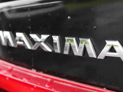 Used 2017 Nissan Maxima SR w/ Midnight Edition FWD image 6
