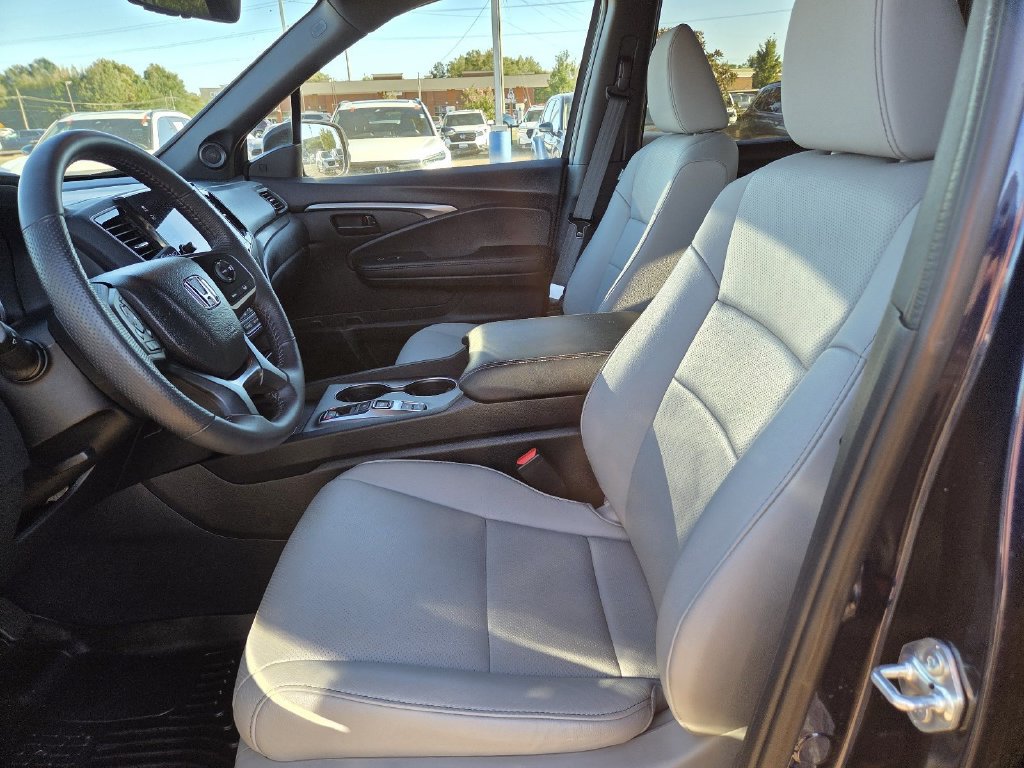 Certified 2024 Honda Passport EX-L image 14