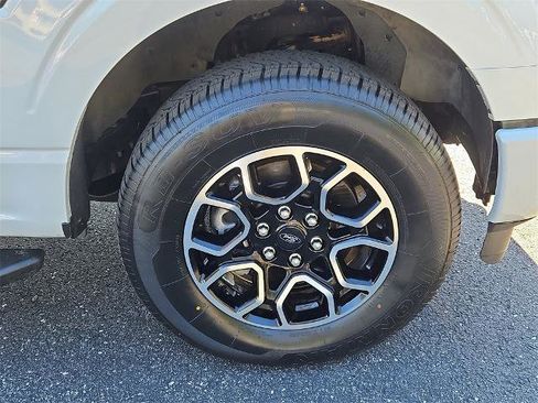 Certified 2022 Ford F150 XLT w/ Equipment Group 302A High image 4