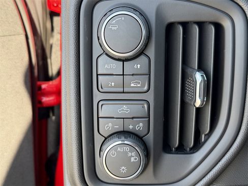 New 2026 Chevrolet Silverado 1500 Custom w/ LPO, Dark Essentials Package image 19