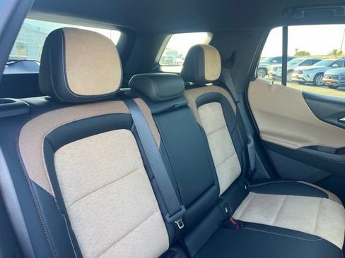 Used 2026 Chevrolet Equinox ACTIV w/ Convenience Package III AWD/4WD image 29