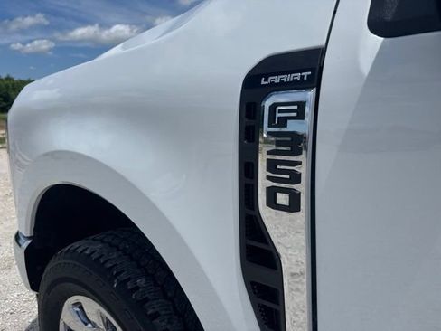Used 2025 Ford F350 Lariat w/ Lariat Ultimate Package AWD/4WD image 10