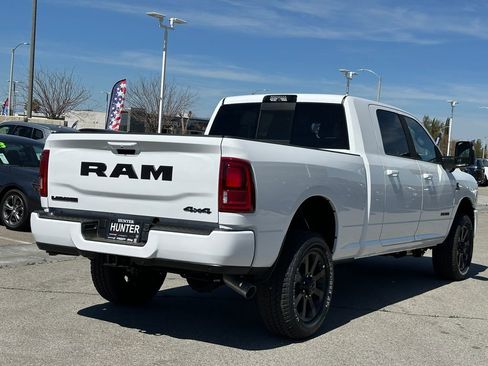 New 2026 RAM 2500 Laramie w/ Night Edition AWD/4WD image 8