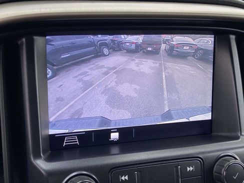 Used 2020 GMC Canyon Denali image 18