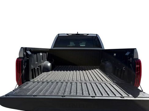 Used 2022 Toyota Tundra Limited w/ Power Package AWD/4WD image 23