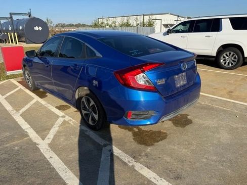 Used 2019 Honda Civic LX image 2