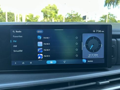 Used 2025 Hyundai Santa Fe SEL FWD image 25