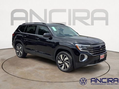 New 2025 Volkswagen Atlas SE FWD image 1
