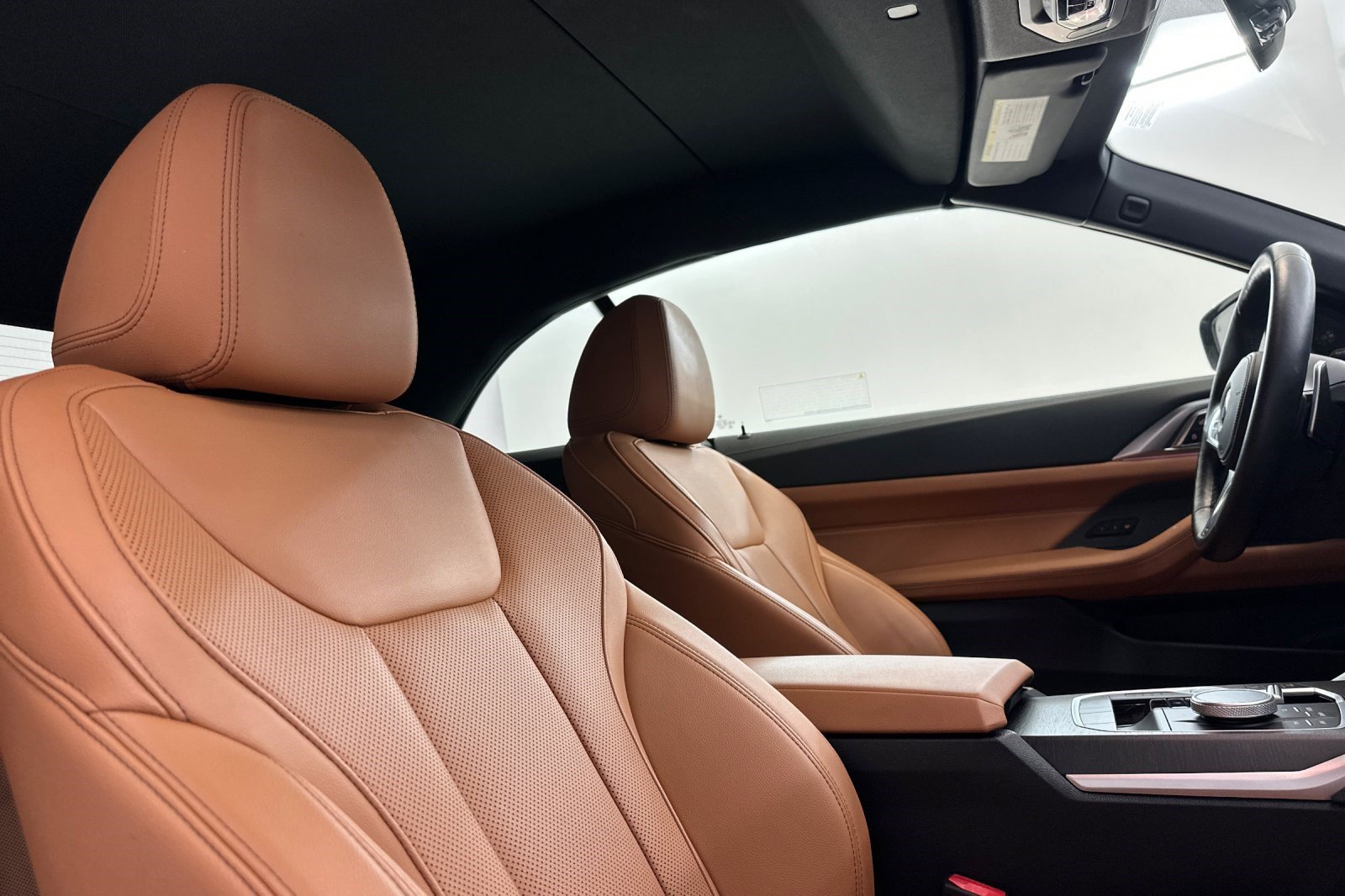 Used 2024 BMW 430i Convertible w/ M Sport Package RWD image 33