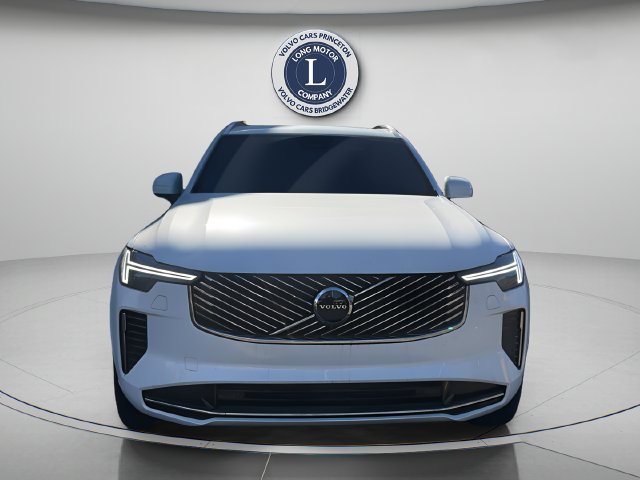 Certified 2025 Volvo XC90 B5 Core AWD/4WD image 9