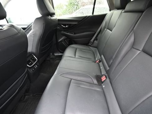 Used 2024 Subaru Outback Touring AWD/4WD image 9