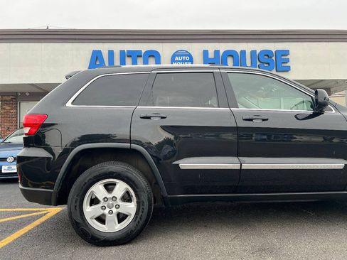 Used 2012 Jeep Grand Cherokee Laredo w/ Laredo E Group AWD/4WD image 38
