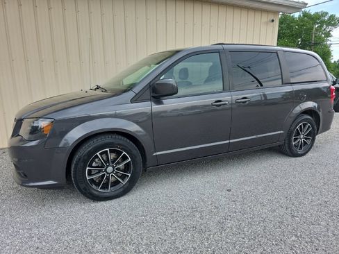 Used 2019 Dodge Grand Caravan GT FWD image 12
