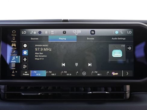 Used 2024 Jeep Wrangler Unlimited Sahara w/ Technology Group AWD/4WD image 66