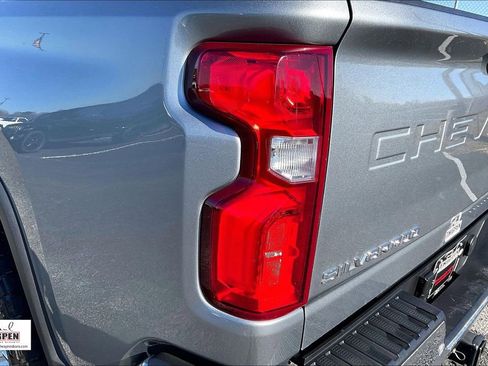 Used 2024 Chevrolet Silverado 2500 LTZ w/ LTZ Convenience Package image 30