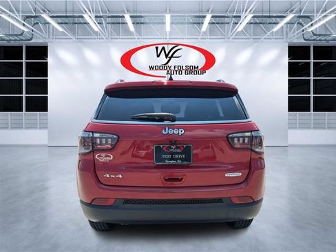 Used 2023 Jeep Compass Latitude w/ Convenience Group AWD/4WD image 4